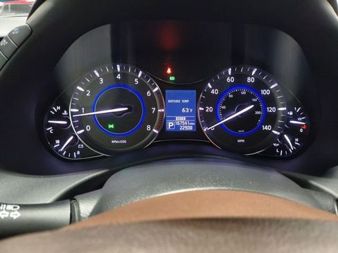 Used 2015 INFINITI QX80 4WD w/ Limited Package image 7