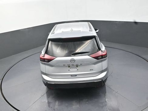 Used 2024 Nissan Rogue SV FWD image 28