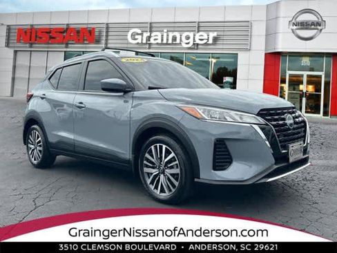 Used 2024 Nissan Kicks SV w/ Exterior Package FWD image 1
