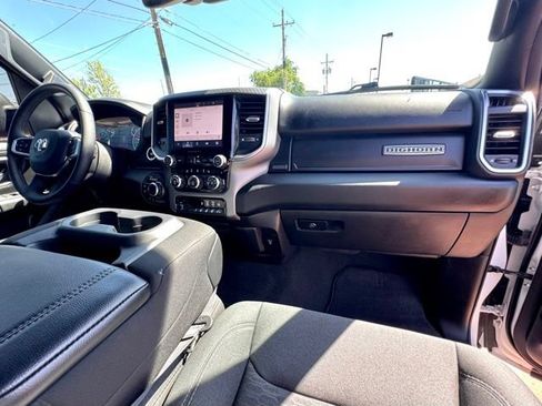 Used 2025 RAM 1500 Big Horn AWD/4WD image 13