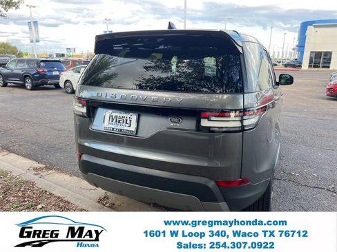 Used 2018 Land Rover Discovery SE image 6