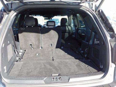 Used 2025 Ford Explorer ST-Line w/ ST-Line Street Pack image 27