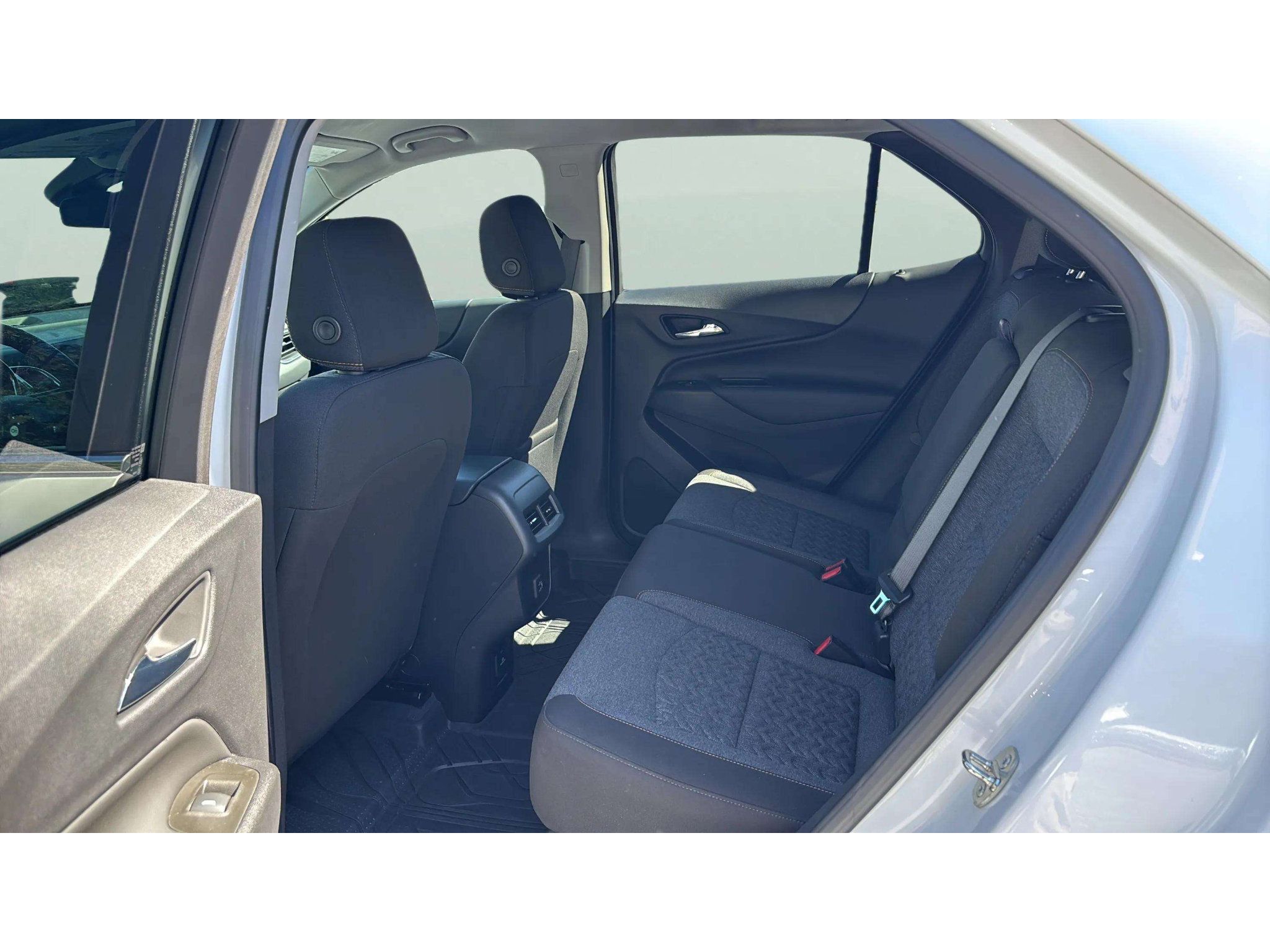 Used 2023 Chevrolet Equinox LT AWD/4WD image 10
