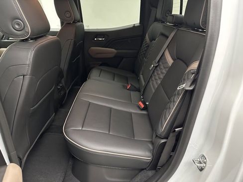 New 2026 GMC Canyon Denali image 18