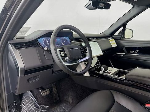 New 2026 Land Rover Range Rover Long Wheelbase SE AWD/4WD image 9