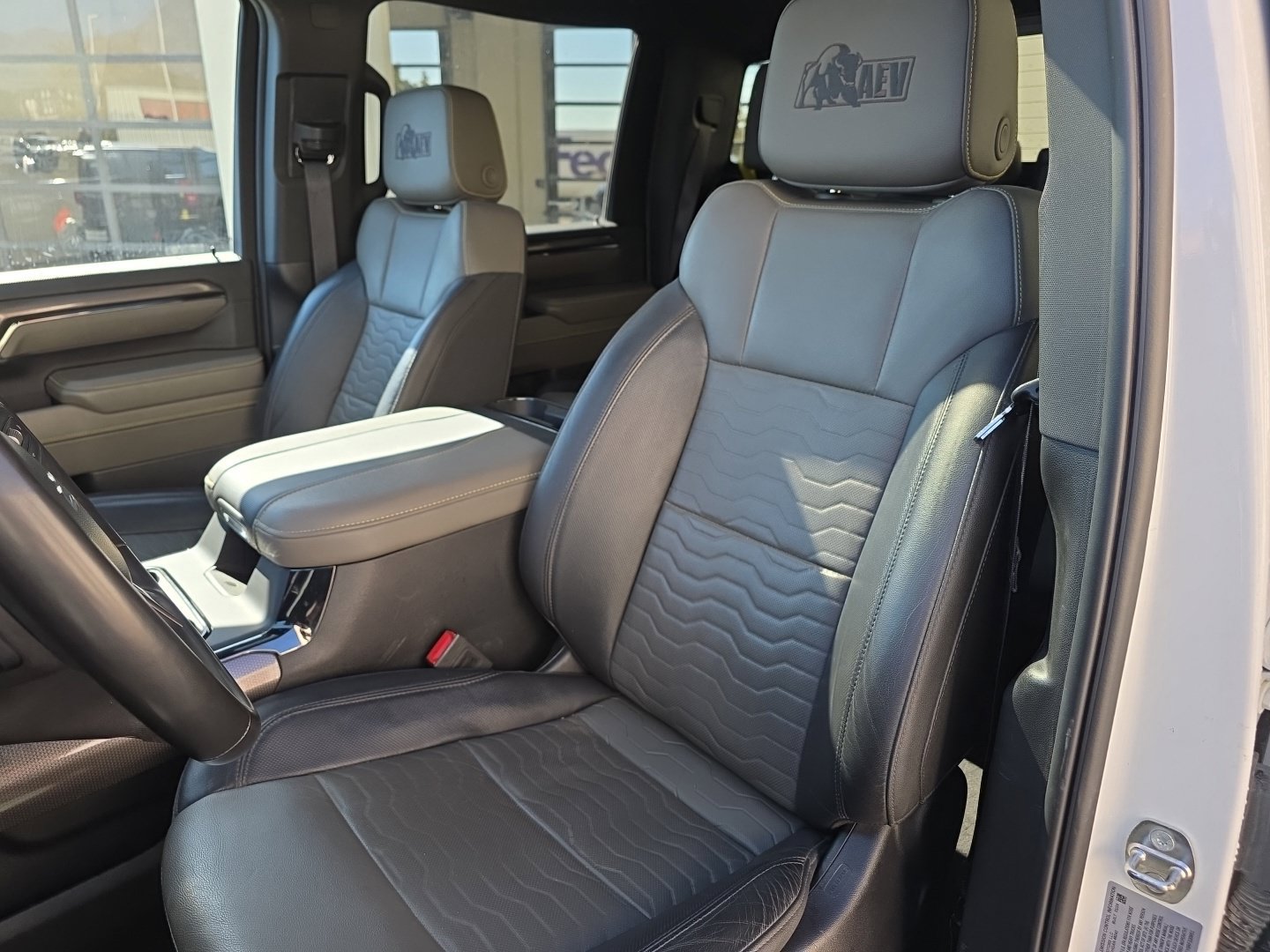 Used 2024 Chevrolet Silverado 2500 ZR2 w/ ZR2 Bison Edition AWD/4WD image 8