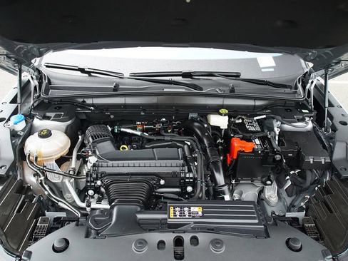 Certified 2025 Lincoln Nautilus Reserve AWD/4WD image 44