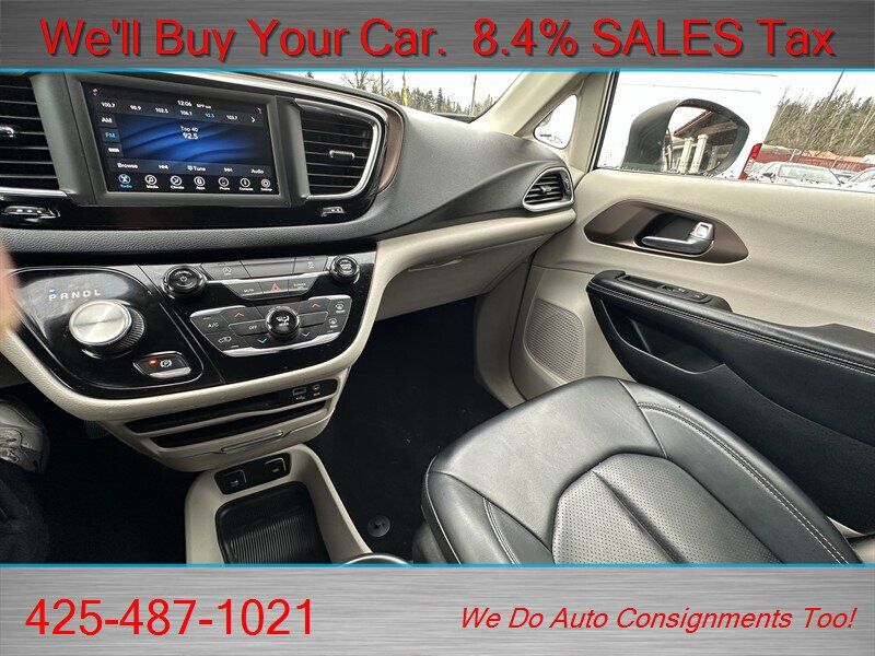 Used 2020 Chrysler Voyager Lxi FWD image 17