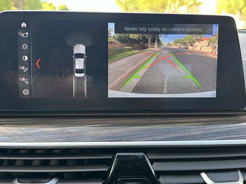 Used 2018 BMW 540i xDrive image 33