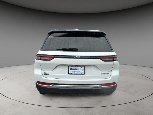 Used 2023 Jeep Grand Cherokee Limited AWD/4WD image 7
