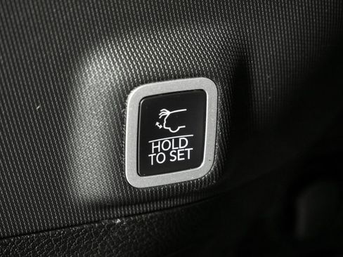 Used 2025 Jeep Grand Cherokee Summit image 31