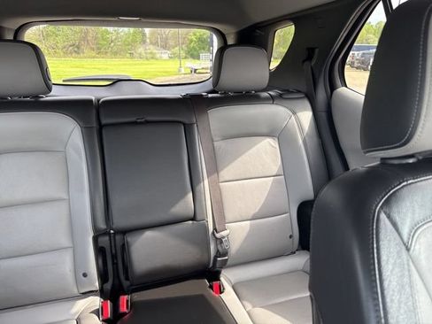 Used 2018 Chevrolet Equinox Premier FWD image 24