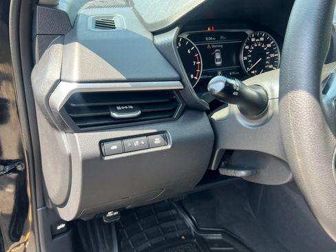 Used 2022 Nissan Altima 2.5 SV FWD image 13