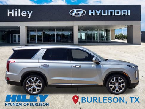 Used 2021 Hyundai Palisade SEL FWD image 3