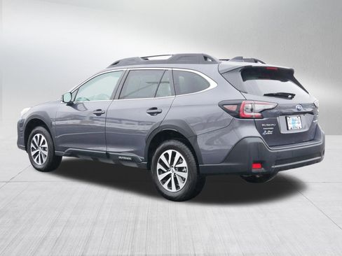 Certified 2025 Subaru Outback Premium AWD/4WD image 5