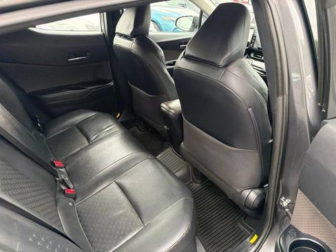Used 2021 Toyota C-HR Limited FWD image 13