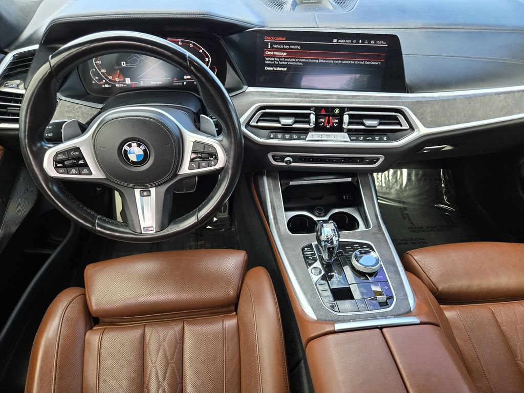 Used 2021 BMW X7 M50i w/ Dynamic Handling Package AWD/4WD image 26