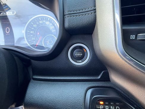 Used 2020 RAM 1500 Laramie AWD/4WD image 17