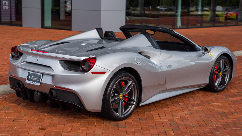 Used 2018 Ferrari 488 Spider RWD image 8