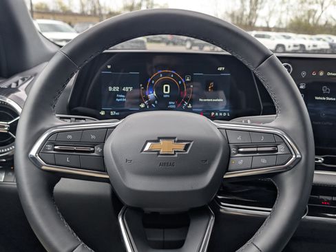 Used 2025 Chevrolet Equinox LT w/ Safety and Technology Package FWD image 21