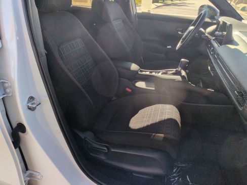 Used 2026 Honda HR-V Sport image 19
