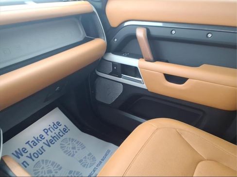 Used 2023 Land Rover Defender 130 First Edition image 20