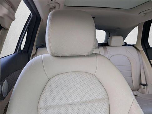 Certified 2019 Mercedes-Benz GLC 300 4MATIC image 16
