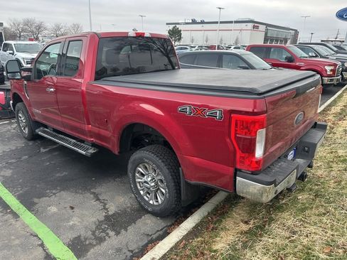 Used 2018 Ford F350 Lariat w/ Chrome Package image 8