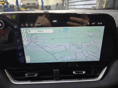 New 2026 Chevrolet Equinox LT image 24