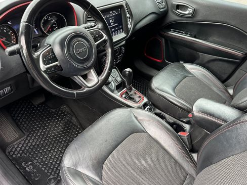 Used 2020 Jeep Compass Trailhawk AWD/4WD image 10