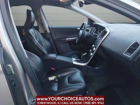 Used 2015 Volvo XC60 T6 w/ Proximity Package image 14