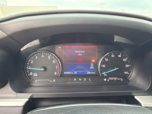 Used 2021 Ford Explorer XLT w/ Equipment Group 202A AWD/4WD image 17