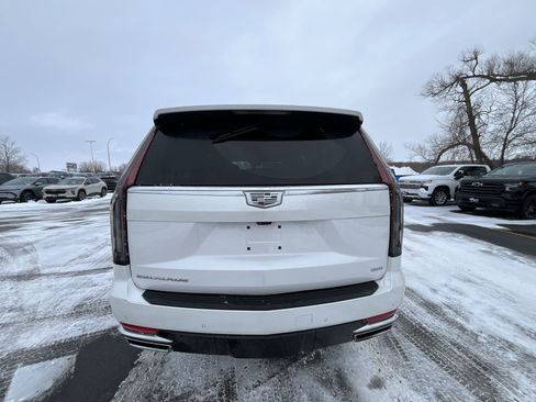 Used 2023 Cadillac Escalade ESV Premium Luxury w/ LPO, Radiant Package image 17