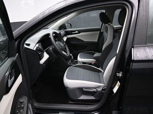 New 2026 Volkswagen Taos S image 9