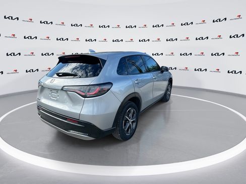Used 2024 Honda HR-V EX-L image 8