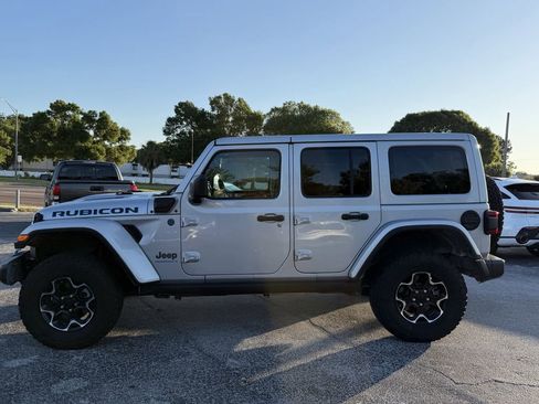 Used 2023 Jeep Wrangler Unlimited Rubicon 4xe AWD/4WD image 7