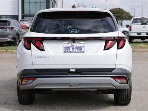 Used 2026 Hyundai Tucson SE image 6