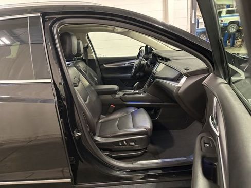 Used 2019 Cadillac XT5 Luxury image 13