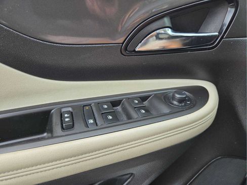 Used 2017 Buick Encore Preferred FWD image 21