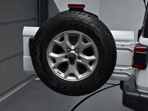Used 2021 Jeep Wrangler Unlimited Sport AWD/4WD image 31