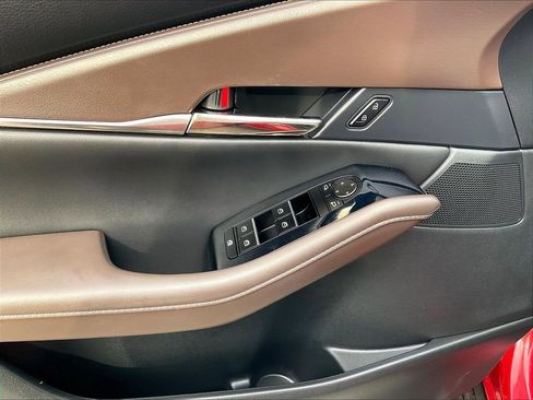 Used 2023 MAZDA CX-30 AWD 2.5 S w/ Premium Package image 37