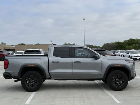 Certified 2024 GMC Canyon Elevation w/ Elevation Premium Package image 3