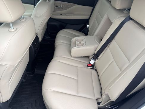 Used 2022 Nissan Murano SV image 14