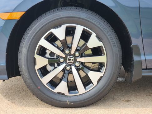 New 2026 Honda Odyssey EX-L image 11