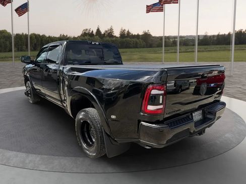 Used 2022 RAM 3500 Limited AWD/4WD image 4