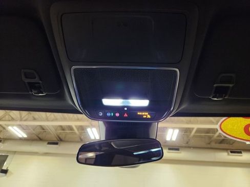 Certified 2025 Chevrolet Equinox RS AWD/4WD image 18