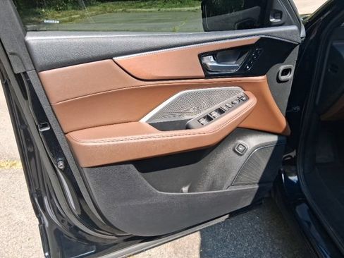 Used 2022 Acura MDX w/ Technology Package FWD image 13