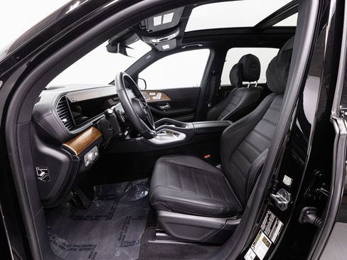 Used 2025 Mercedes-Benz GLE 450e 4MATIC image 8