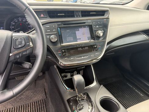 Used 2017 Toyota Avalon XLE Premium FWD image 12