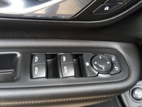 Used 2022 GMC Terrain Denali w/ LPO, Floor Liner Package AWD/4WD image 10